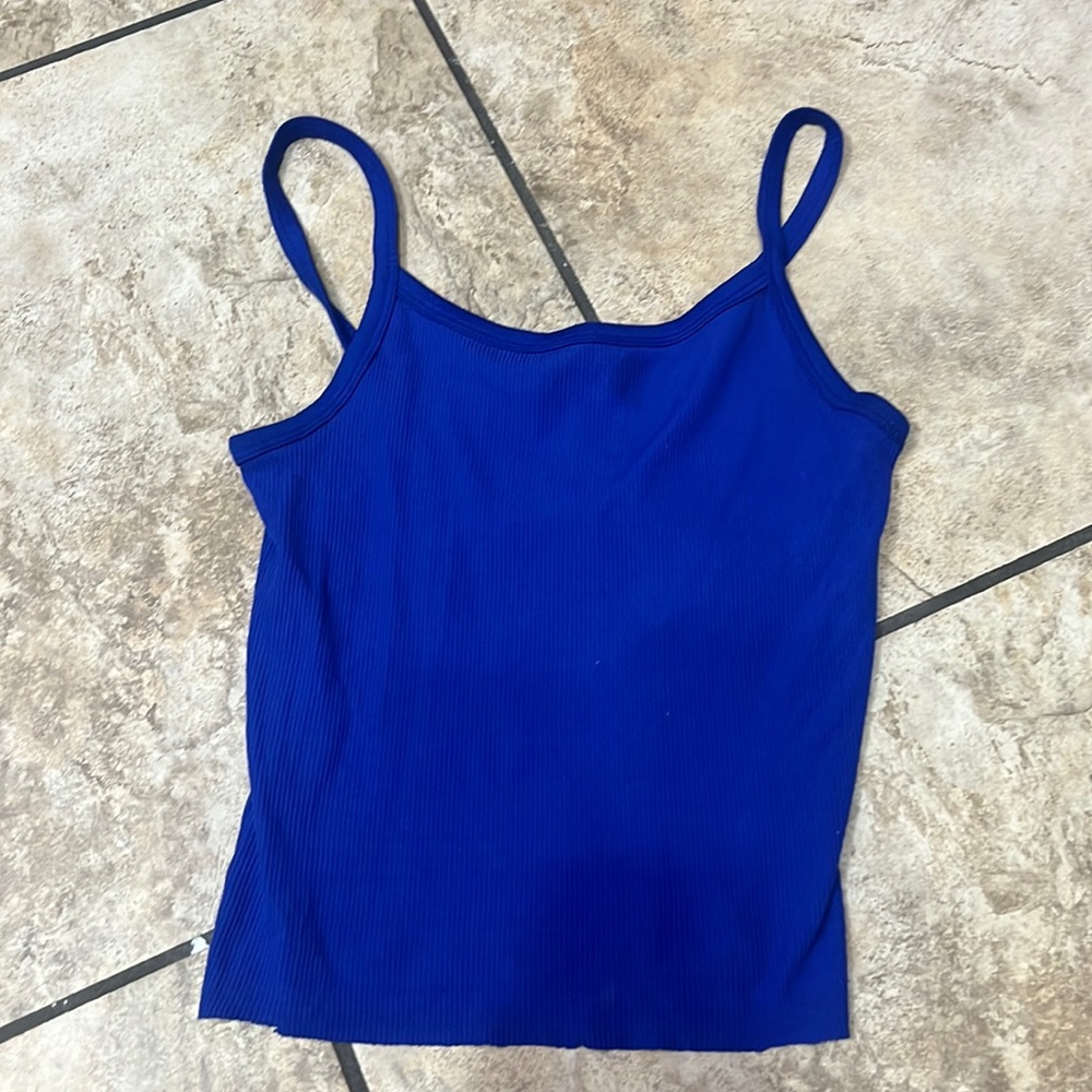 purple crop top